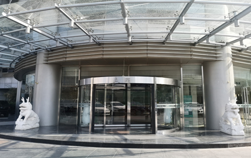 东升大厦旋转门